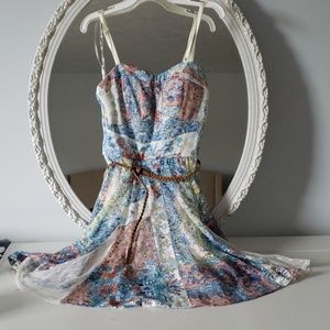 NWOT Lily rose floral dress